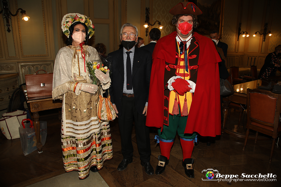 VBS_0856 - Investitura Ufficiale di Gianduja e presentazione Giacometta.jpg